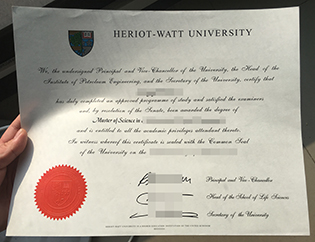 fake Heriot-Watt University diploma 