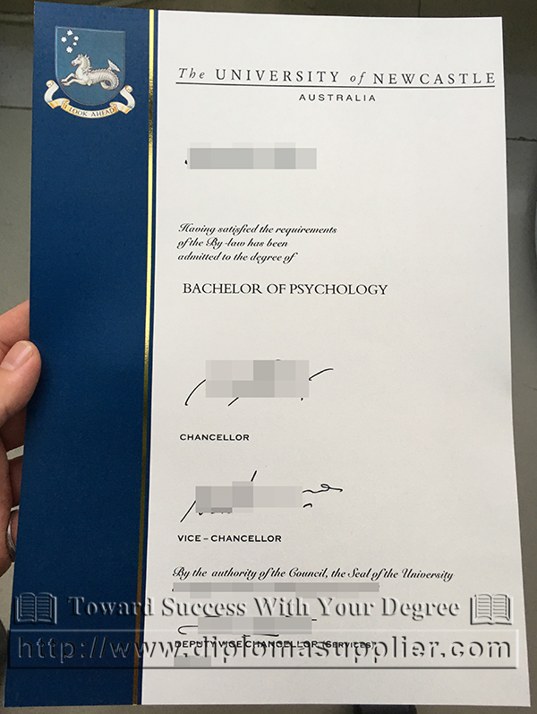 The University of Newcastle diploma certificate, Newcastle degree