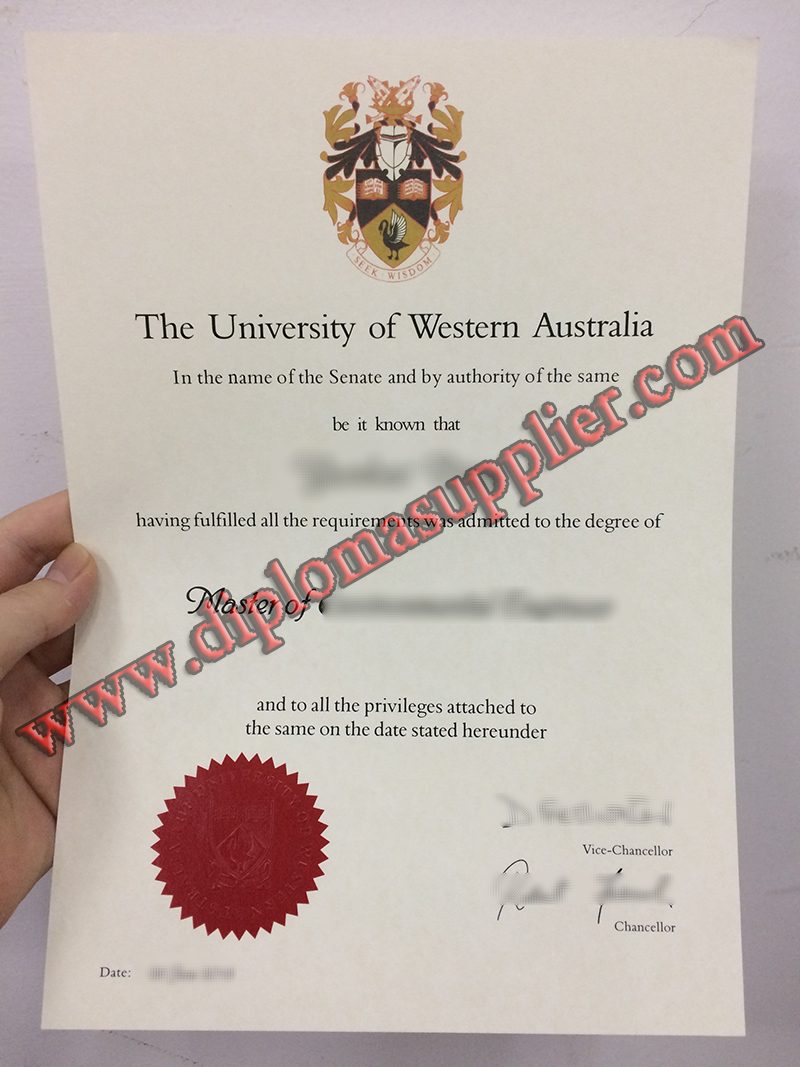 Verify Your University of Western Australia Fake Diploma, The First Thing: A Correct Diploma Size